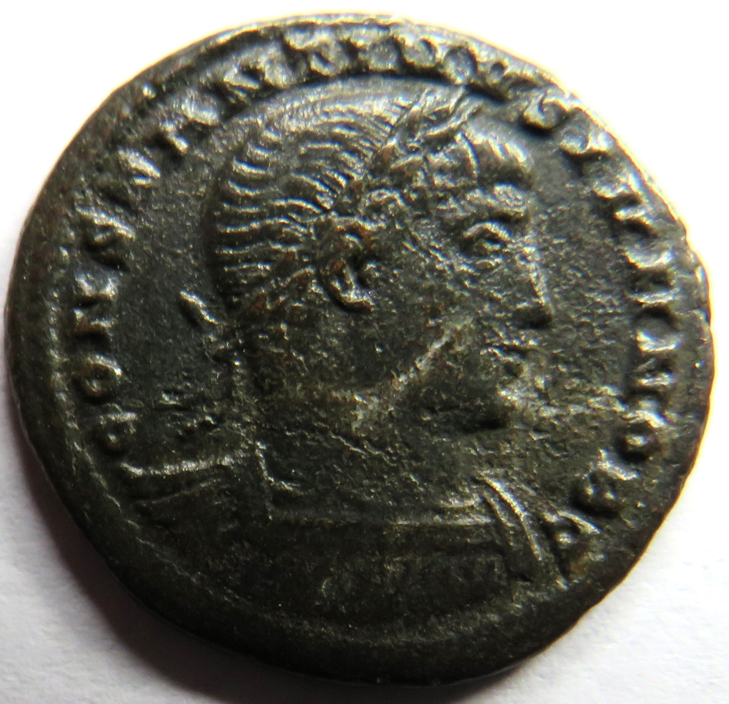 (316-340) Constantine II AE3 Coin GLORIA EXERCITVS