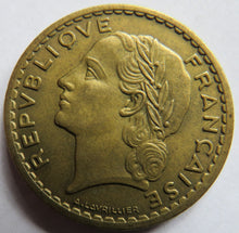 Load image into Gallery viewer, 1946 France 5 Francs Coin
