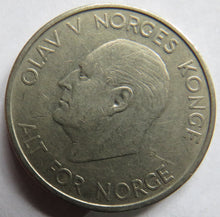 Load image into Gallery viewer, 1963 Norway 5 Kroner Coin
