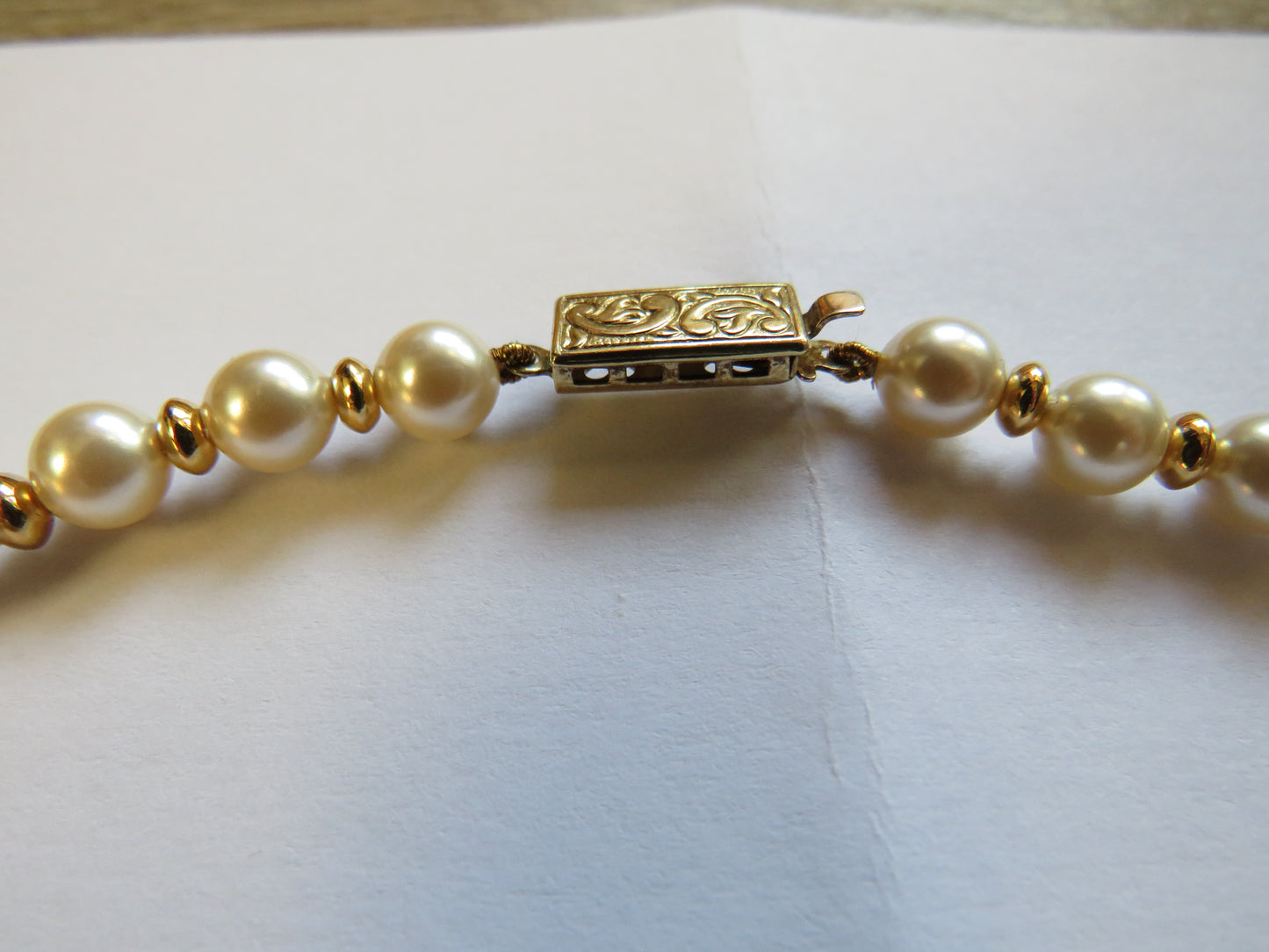 Stylish Ladies Simulated Pearl & Gold Plated Sterling Silver Necklace