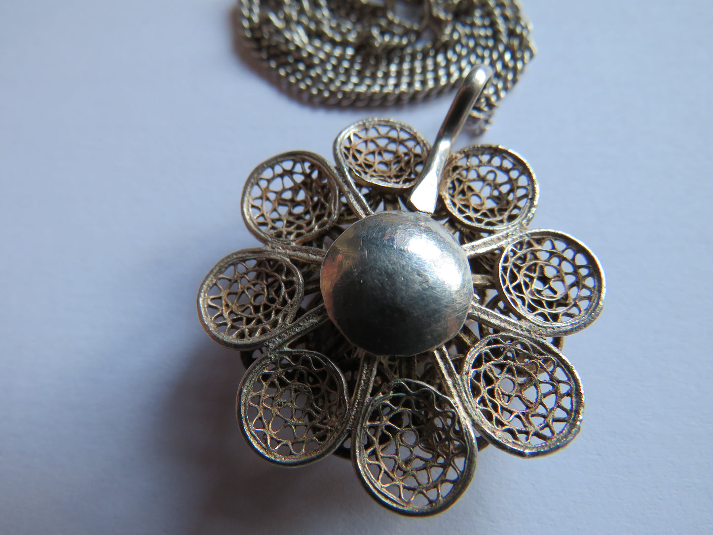 Vintage Ladies White Metal Necklace & Filigree Floral Pendant