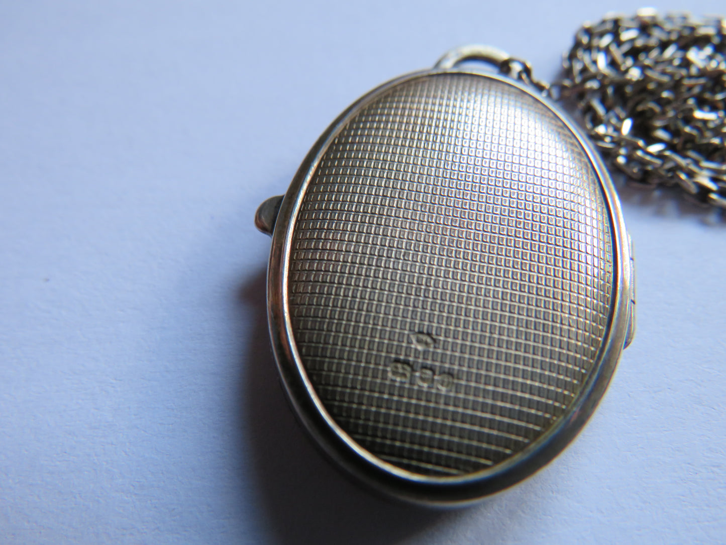 Vintage Ladies Sterling Silver Necklace & Locket Pendant