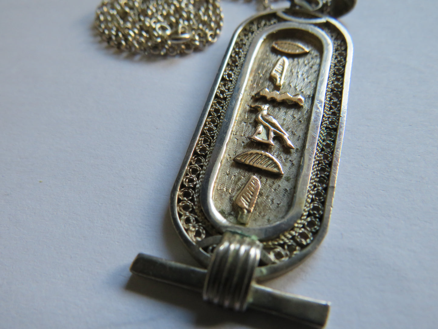 Vintage Ladies Sterling Silver Necklace & Good Quality Silver Egyptian Pendant