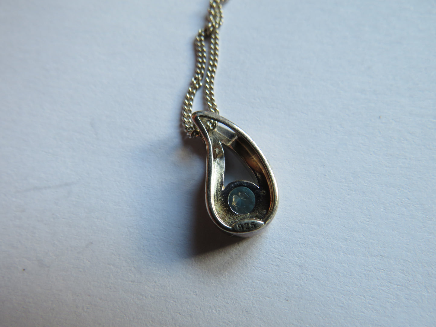 Stylish Ladies Sterling Silver Necklace & Pendant With Aquamarine