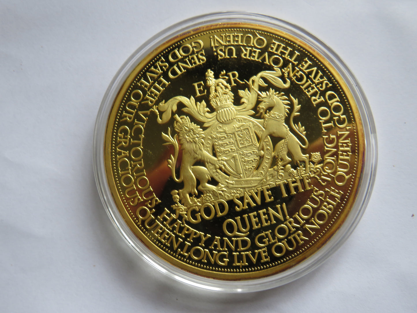 2016 Queen Elizabeth II Large Commemorative Coin / Medal God Save The Queen National Anthem