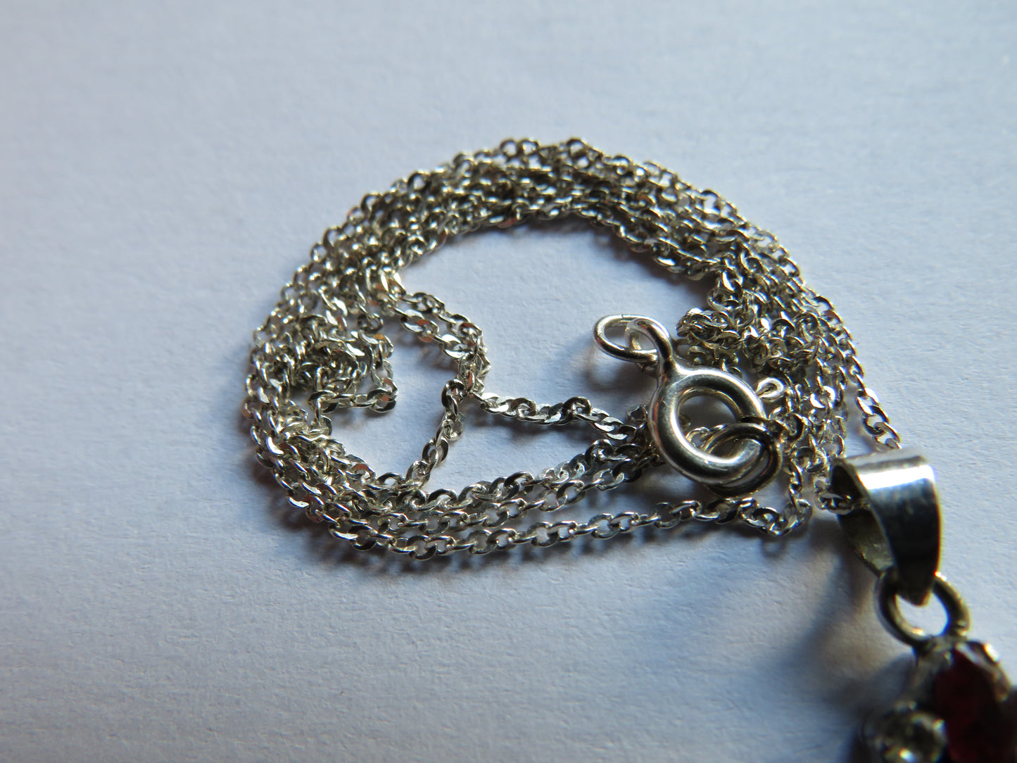 Vintage Ladies Sterling Silver Necklace & Pendant Red & Clear Stones