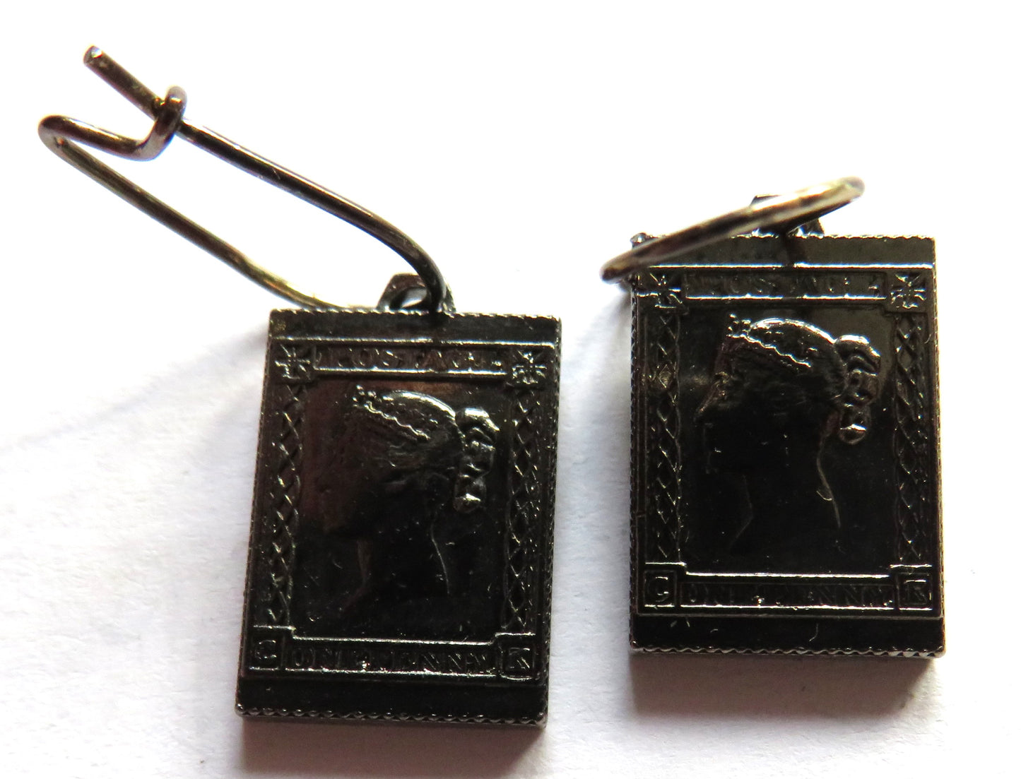 Pair of Ladies Sterling Silver Earrings Earrings In Style of Penny Black By The Royal Mint