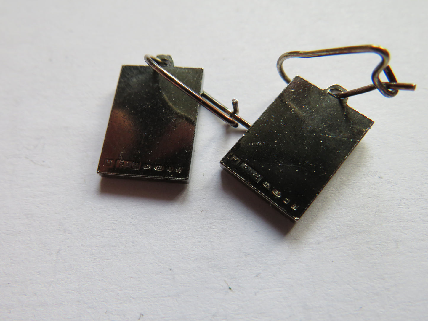 Pair of Ladies Sterling Silver Earrings Earrings In Style of Penny Black By The Royal Mint