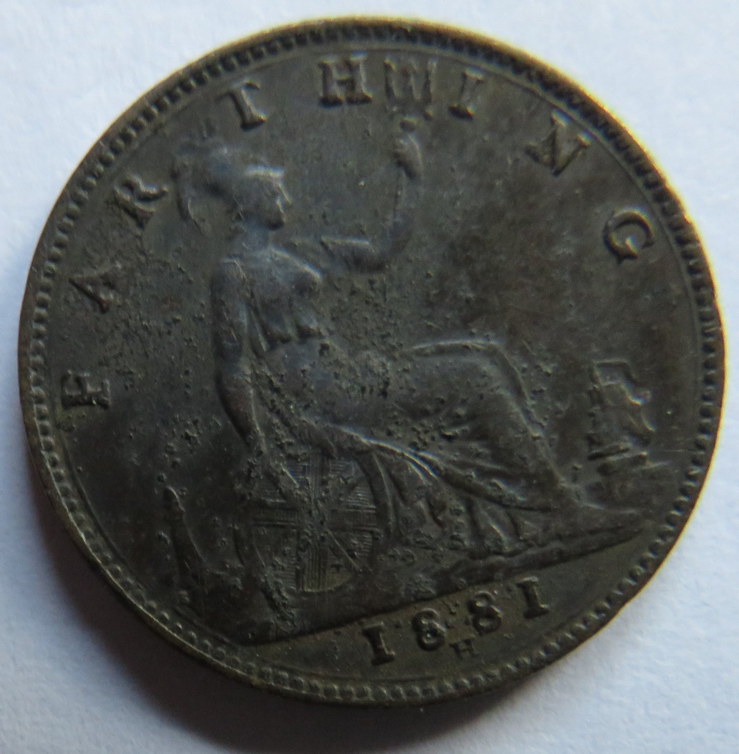 1881-H Queen Victoria Bun Head Farthing Coin - Great Britain