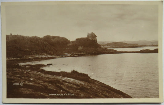 Vintage Postcard of Duntroon Castle