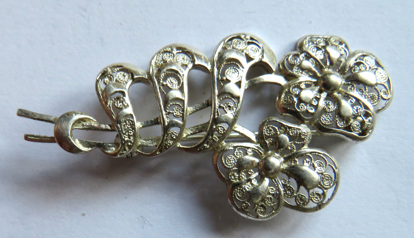 Vintage Ladies Sterling Silver Floral Brooch