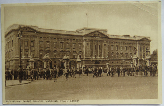 Vintage Postcard of Buckingham Palace (Guards Marching Away), London, 1943