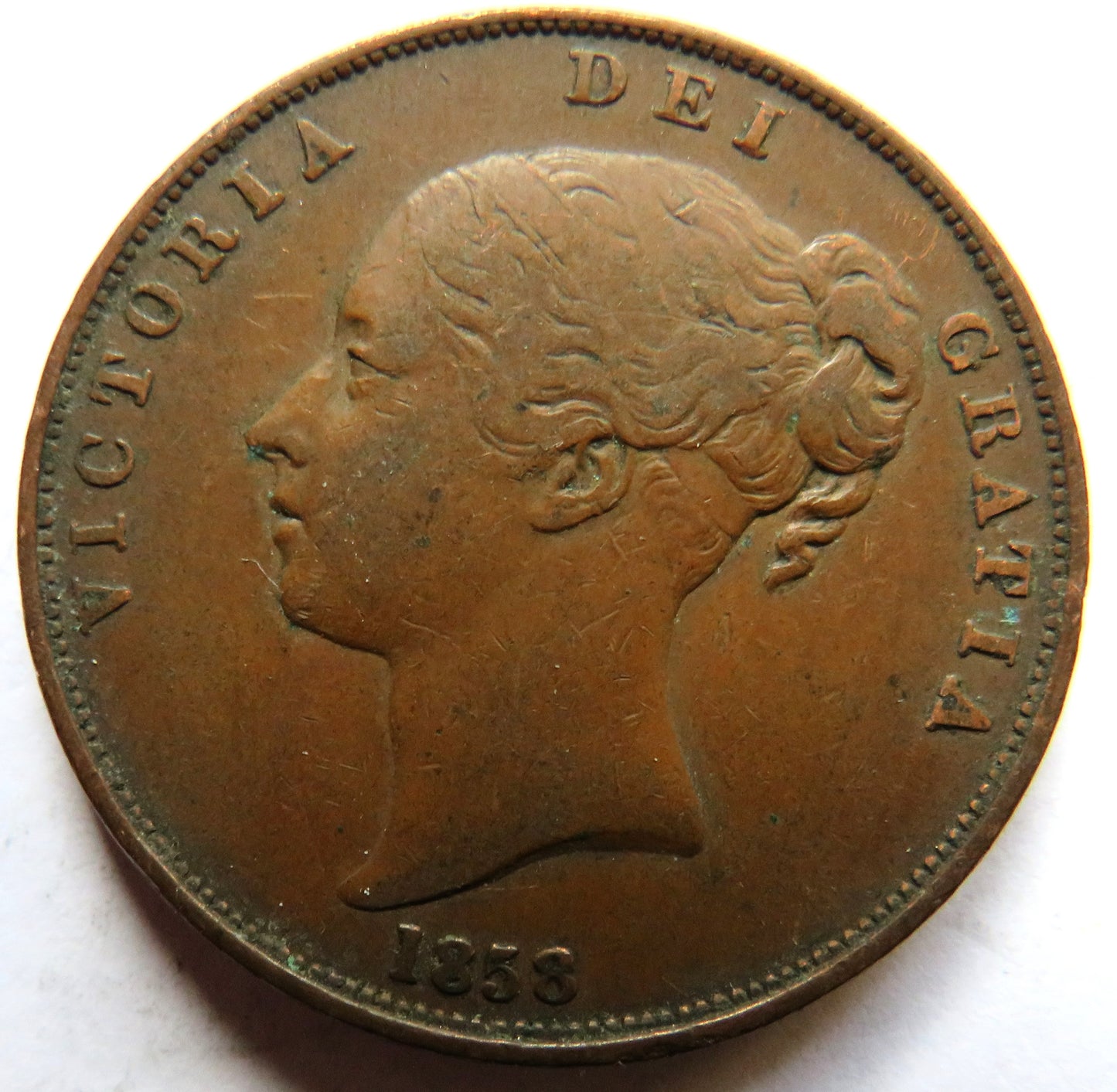 1858 Queen Victoria Young Head One Penny Coin - Great Britain