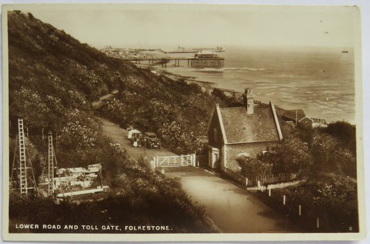 Vintage Postcard of Lower Road and Toll Gate, Folkestone, 1930