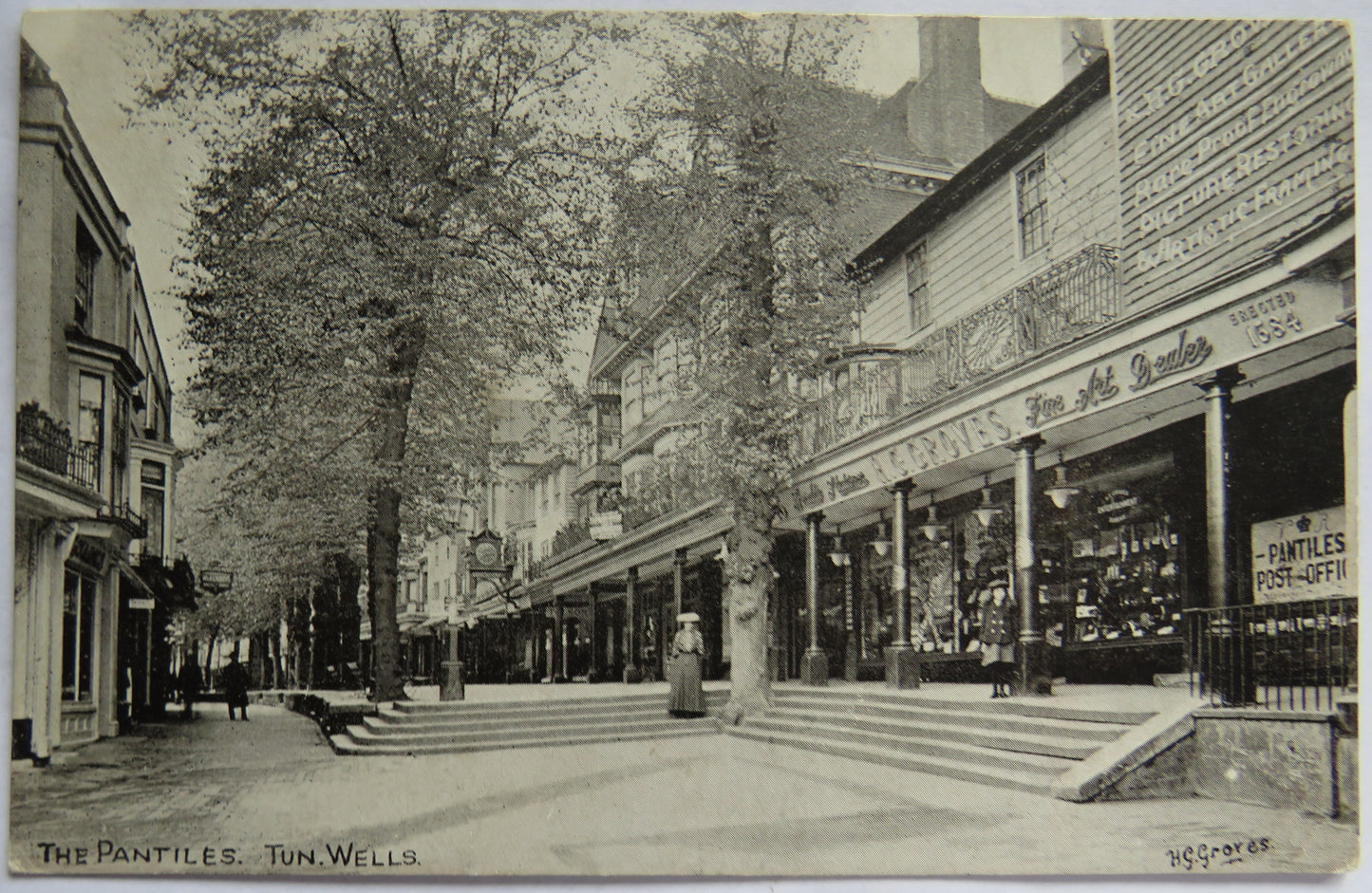Vintage Postcard of The Pantiles, Tun. Wells, Tunbridge Wells
