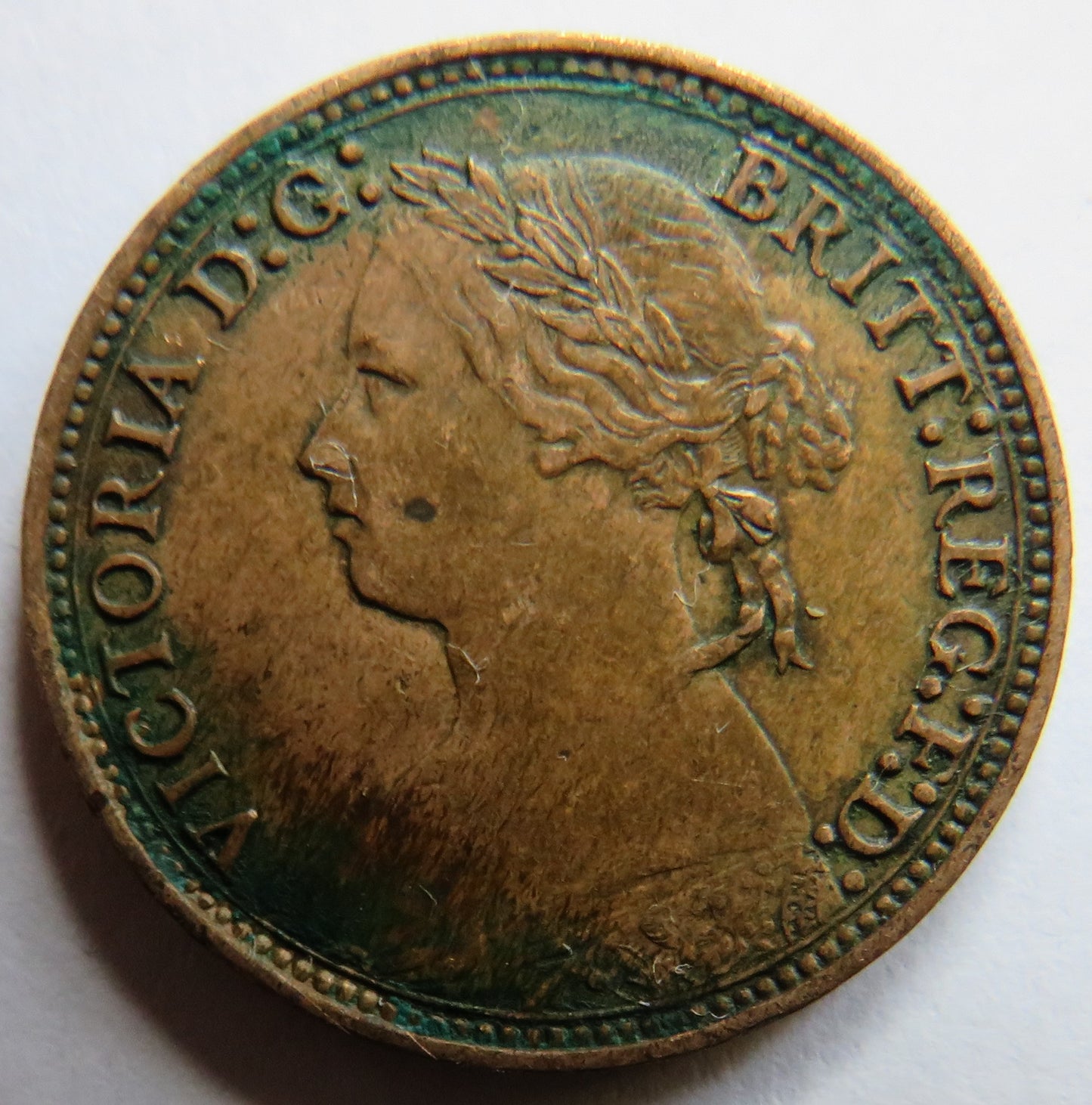 1878 Queen Victoria Bun Head Farthing Coin - Great Britain