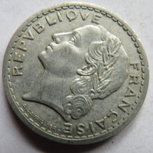 Load image into Gallery viewer, 1946 France 5 Francs Coin
