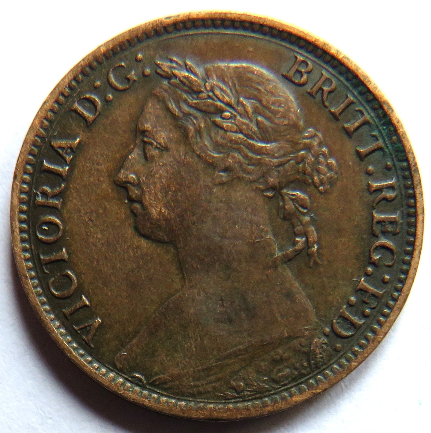 1886 Queen Victoria Bun Head Farthing Coin - Great Britain