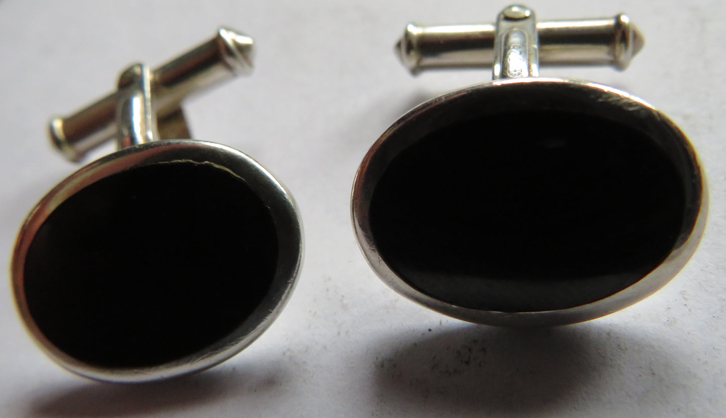 Stylish Pair of Men's Sterling Silver & Black Cufflinks Fully Hallmarked