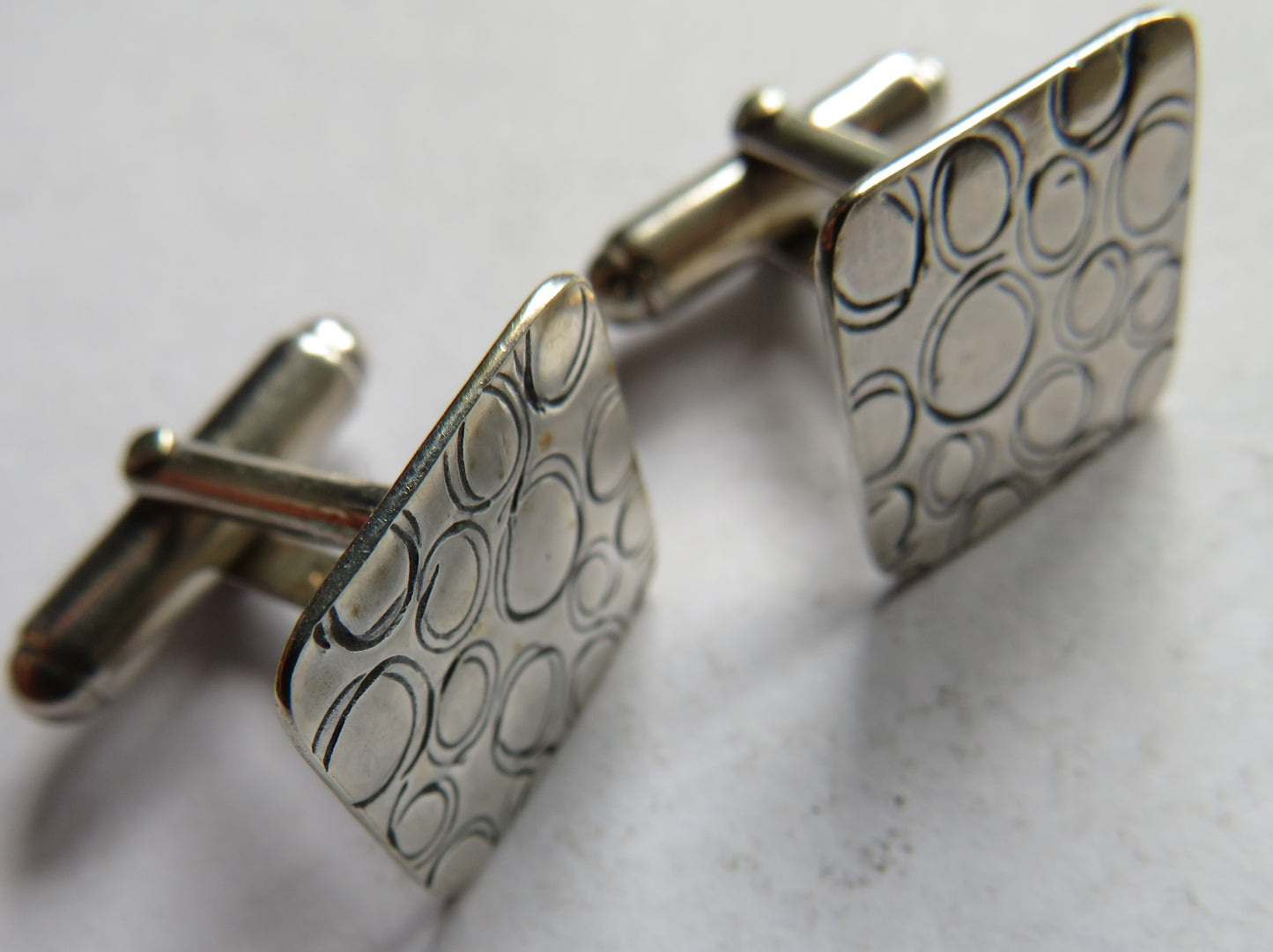 Stylish Pair of Men's Sterling Silver Cufflinks Fully Hallmarked