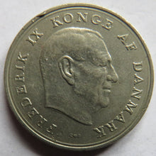 Load image into Gallery viewer, 1963 Denmark One Krone Coin
