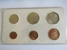 Load image into Gallery viewer, 1971 Decimal Coins of Isle of Man Coin Set
