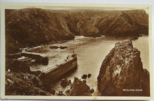 Vintage Postcard of Mullion Cove