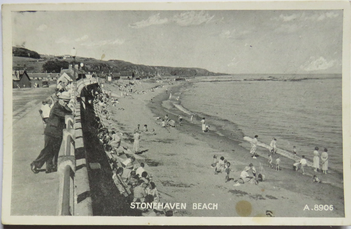 Vintage Multiview Postcard of Stonehaven Beach