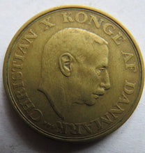 Load image into Gallery viewer, 1945 Denmark One Krone Coin
