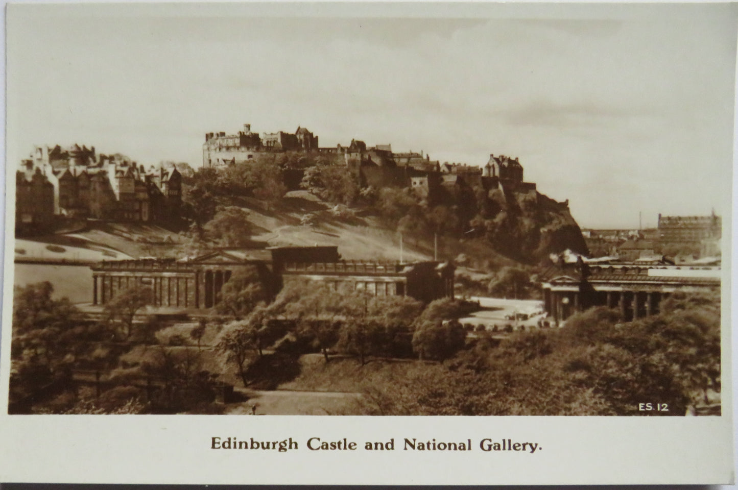 Vintage Postcard of Edinburgh Castle and National Gallery