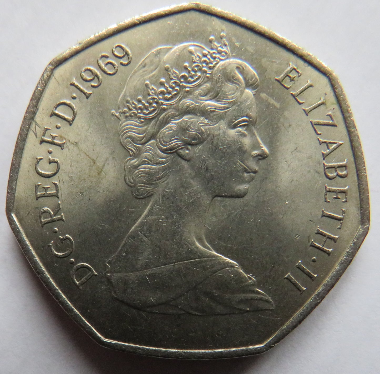 1969 Queen Elizabeth II 50p Fifty Pence Coin In Higher Grade - Great Britain