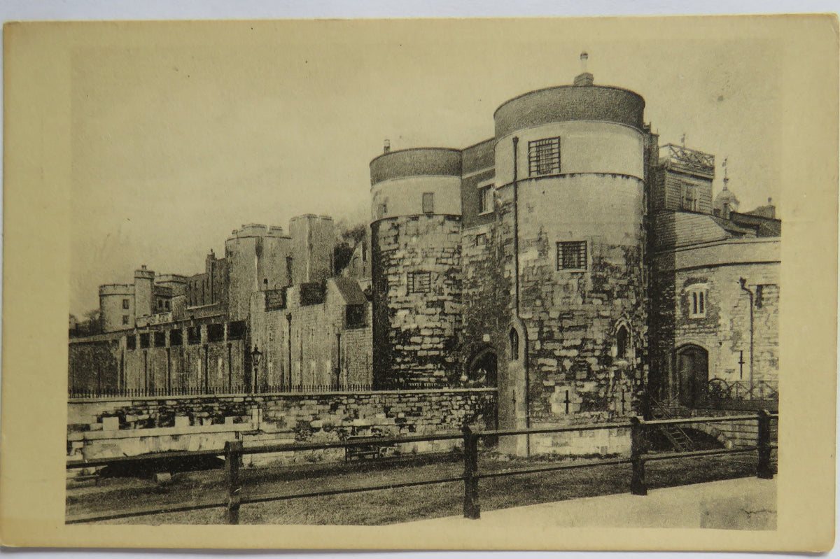 Vintage Postcard of Tower of London, Byward Gate