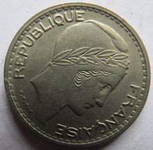 Load image into Gallery viewer, 1948 France 10 Francs Coin
