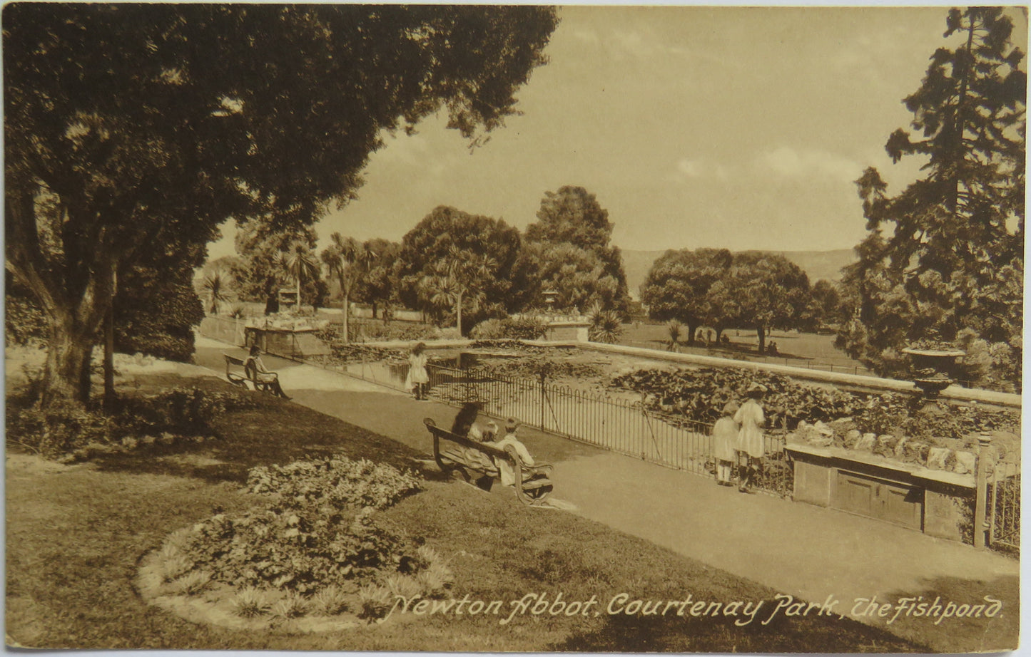 Vintage Postcard of Newton Abbot, Courtenay Park, The Fish Pond
