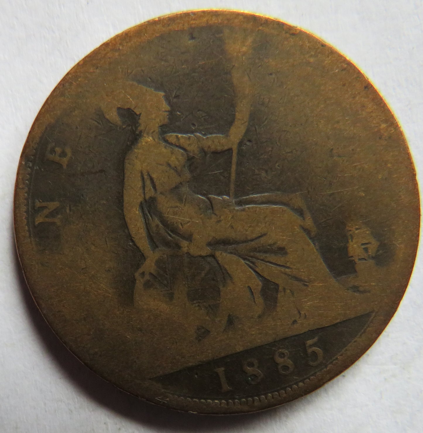 1885 Queen Victoria Bun Head One Penny Coin - Great Britain