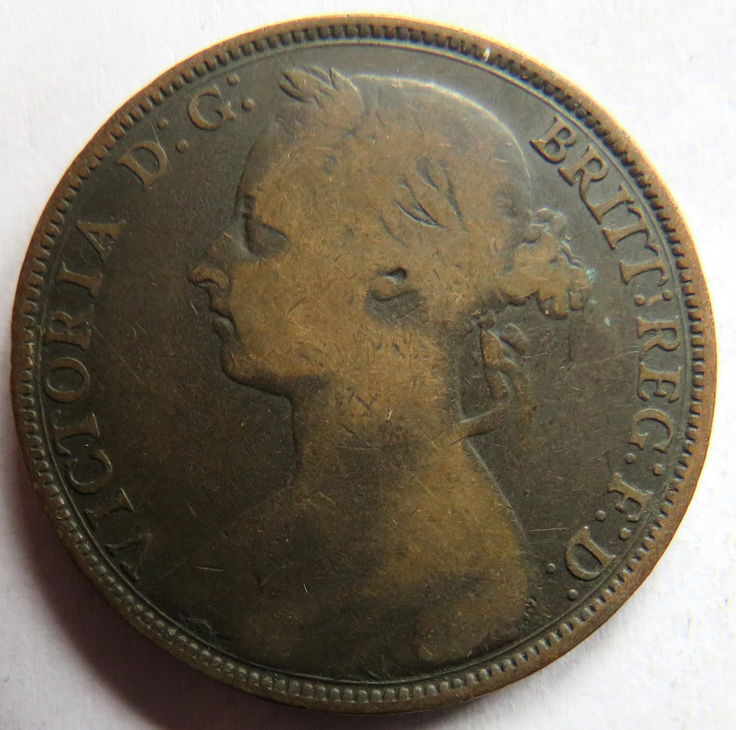 1889 Queen Victoria Bun Head One Penny Coin - Great Britain