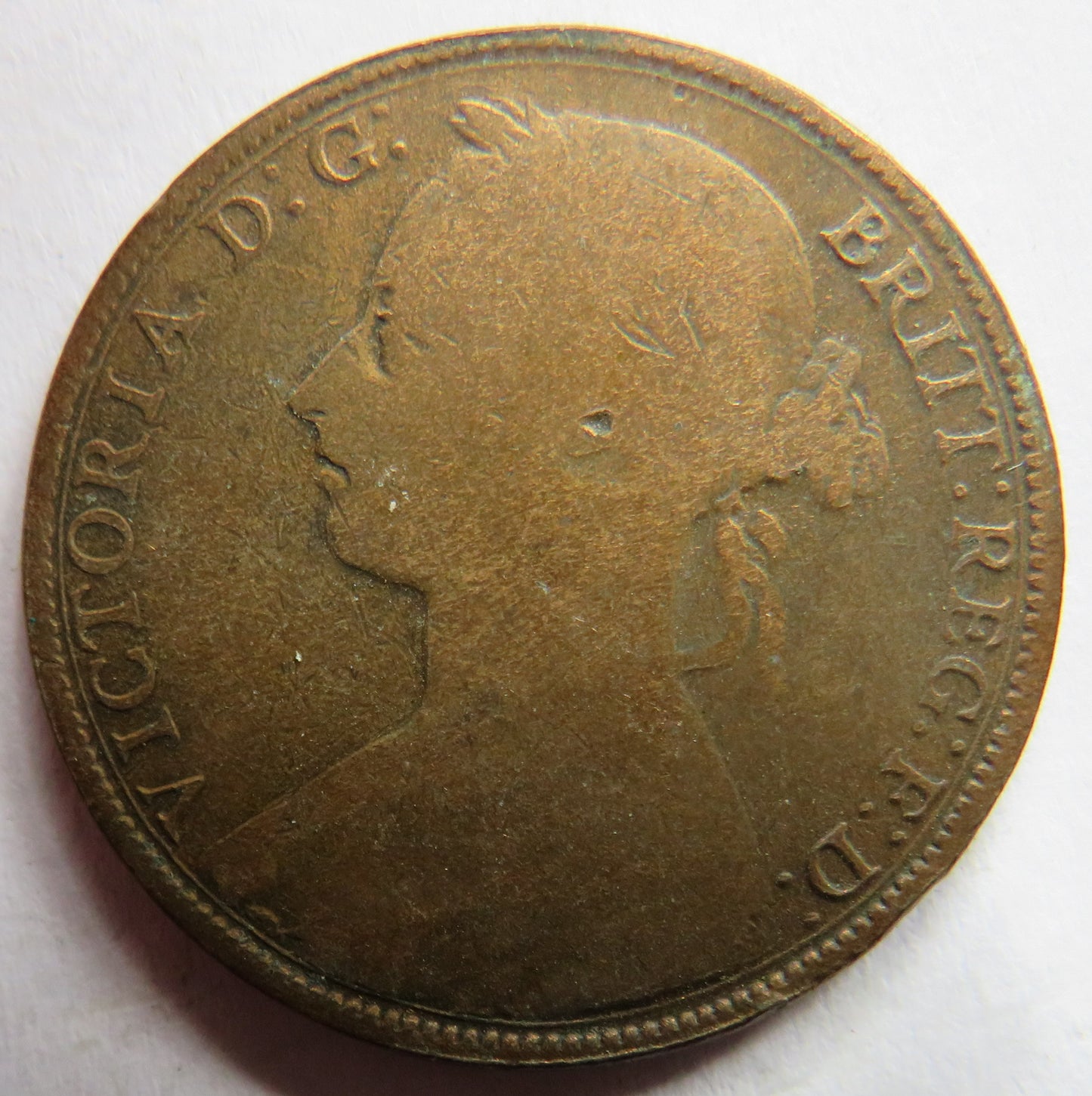 1889 Queen Victoria Bun Head One Penny Coin - Great Britain