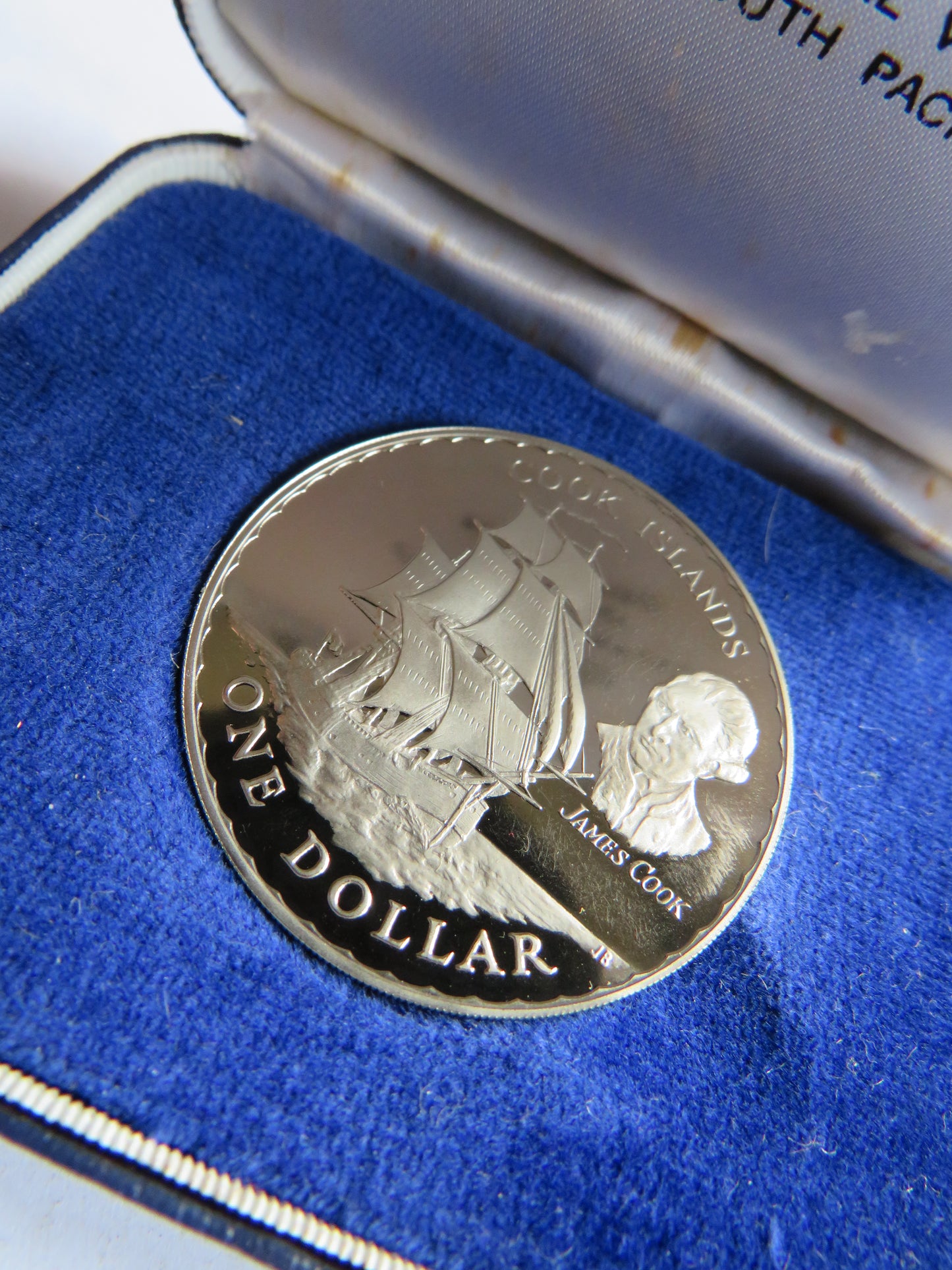 1970 New Zealand Proof $1 Coin James Cook Cook Islands / Royal Visit