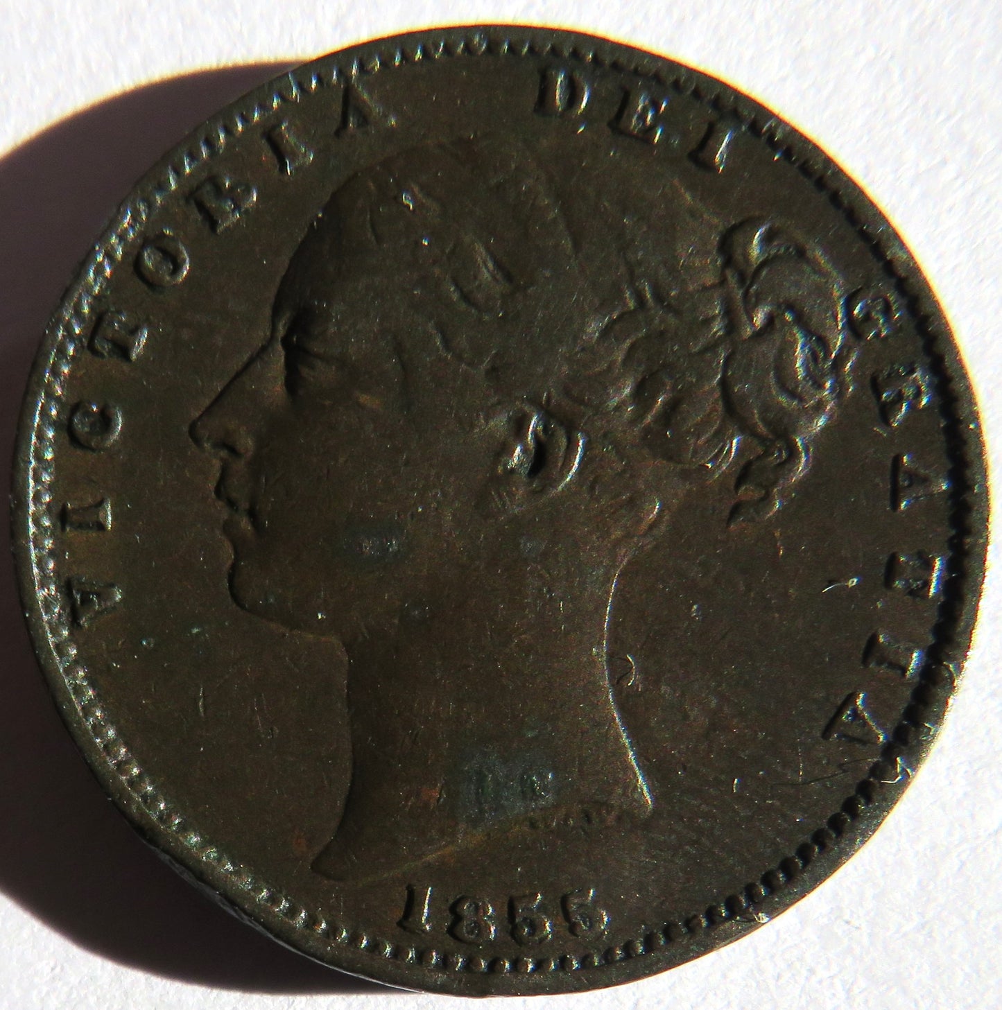 1855 Queen Victoria Young Head Farthing Coin - Great Britain