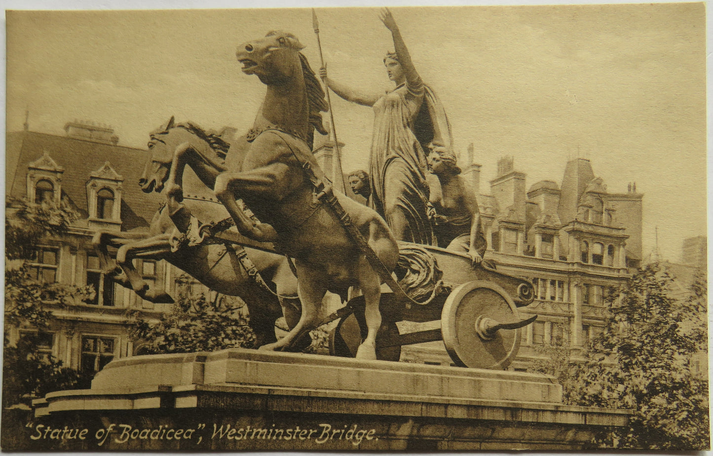Vintage Postcard of "Statue of Boadicea", Westminster Bridge