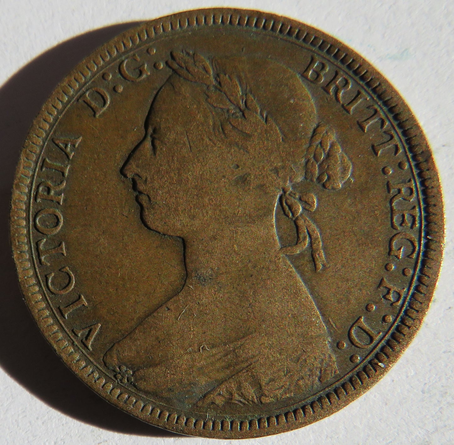 1884 Queen Victoria Bun Head Halfpenny Coin - Great Britain