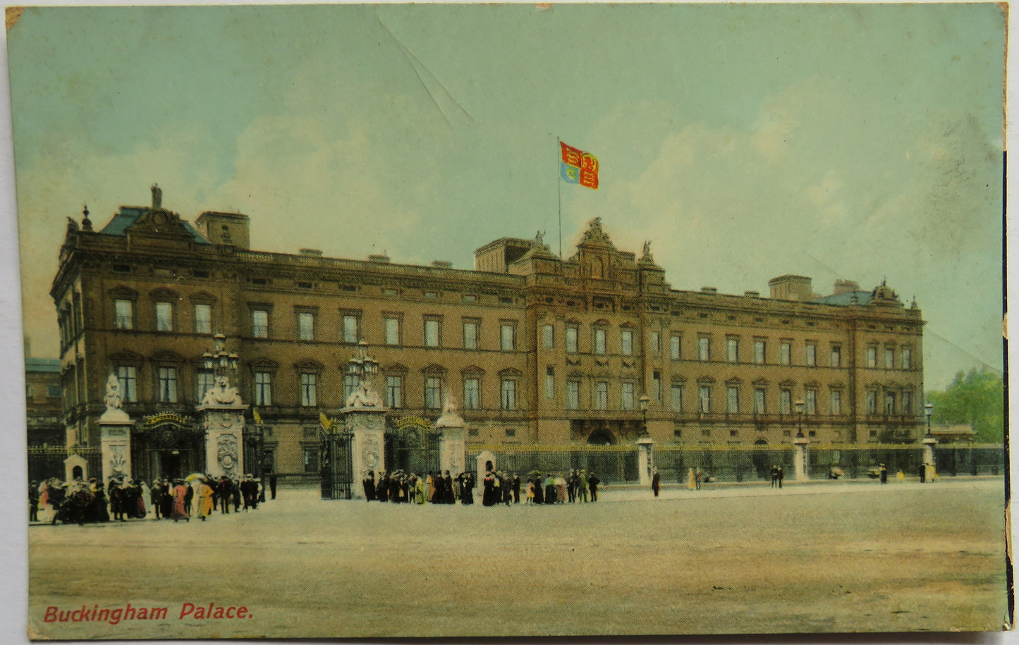 Vintage Postcard of Buckingham Palace
