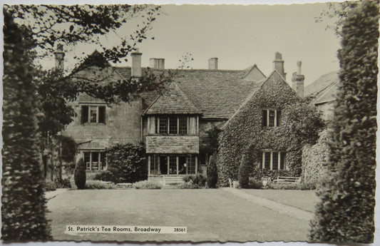 Vintage Postcard of St. Patrick's Tea Rooms, Broadway