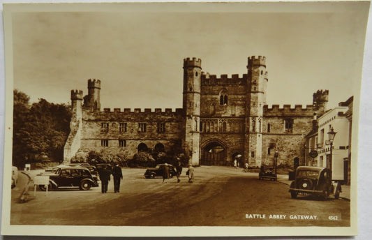 Vintage Postcard of Battle Abbey, Gateway