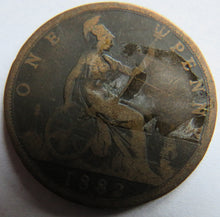 Load image into Gallery viewer, 1882-H Queen Victoria Bun Head One Penny Coin - Great Britain
