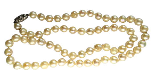 A Good Length Ladies Pearl Necklace With Silver & Marcasite Clasp 63 cm