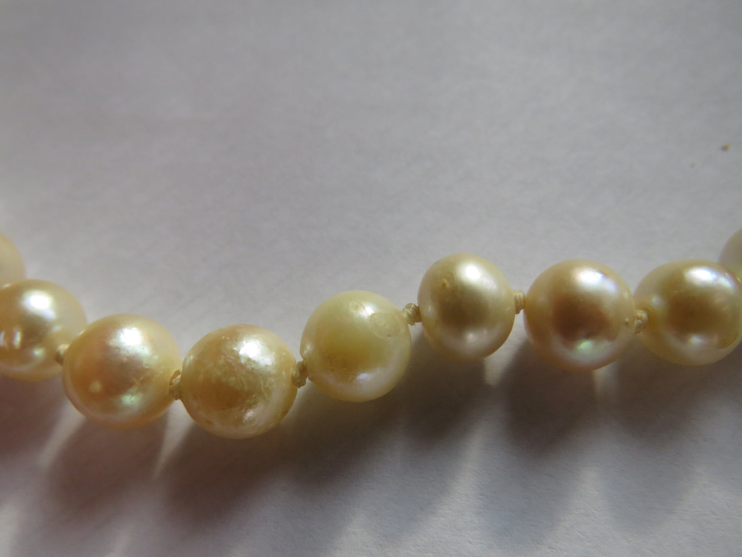 Vintage Ladies Pearl With 9ct Gold, Seed Pearl & Malachite Clasp