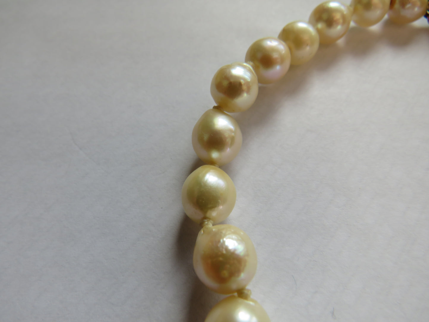 Vintage Ladies Pearl With 9ct Gold, Seed Pearl & Malachite Clasp