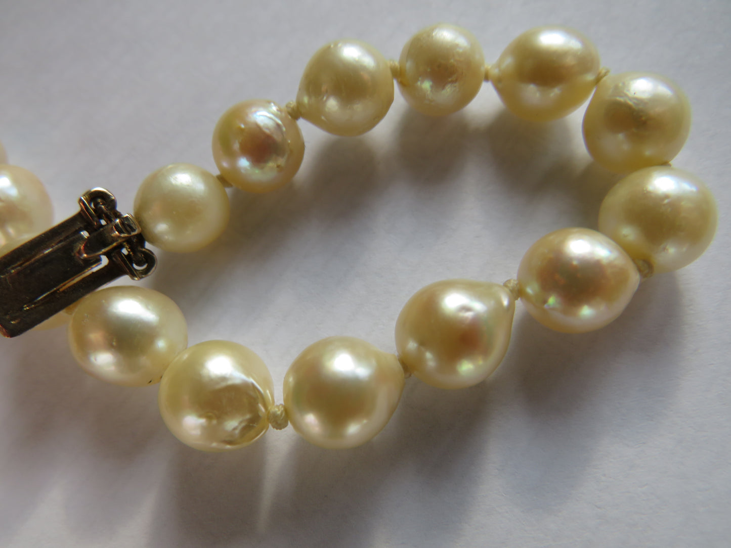 Vintage Ladies Pearl With 9ct Gold, Seed Pearl & Malachite Clasp