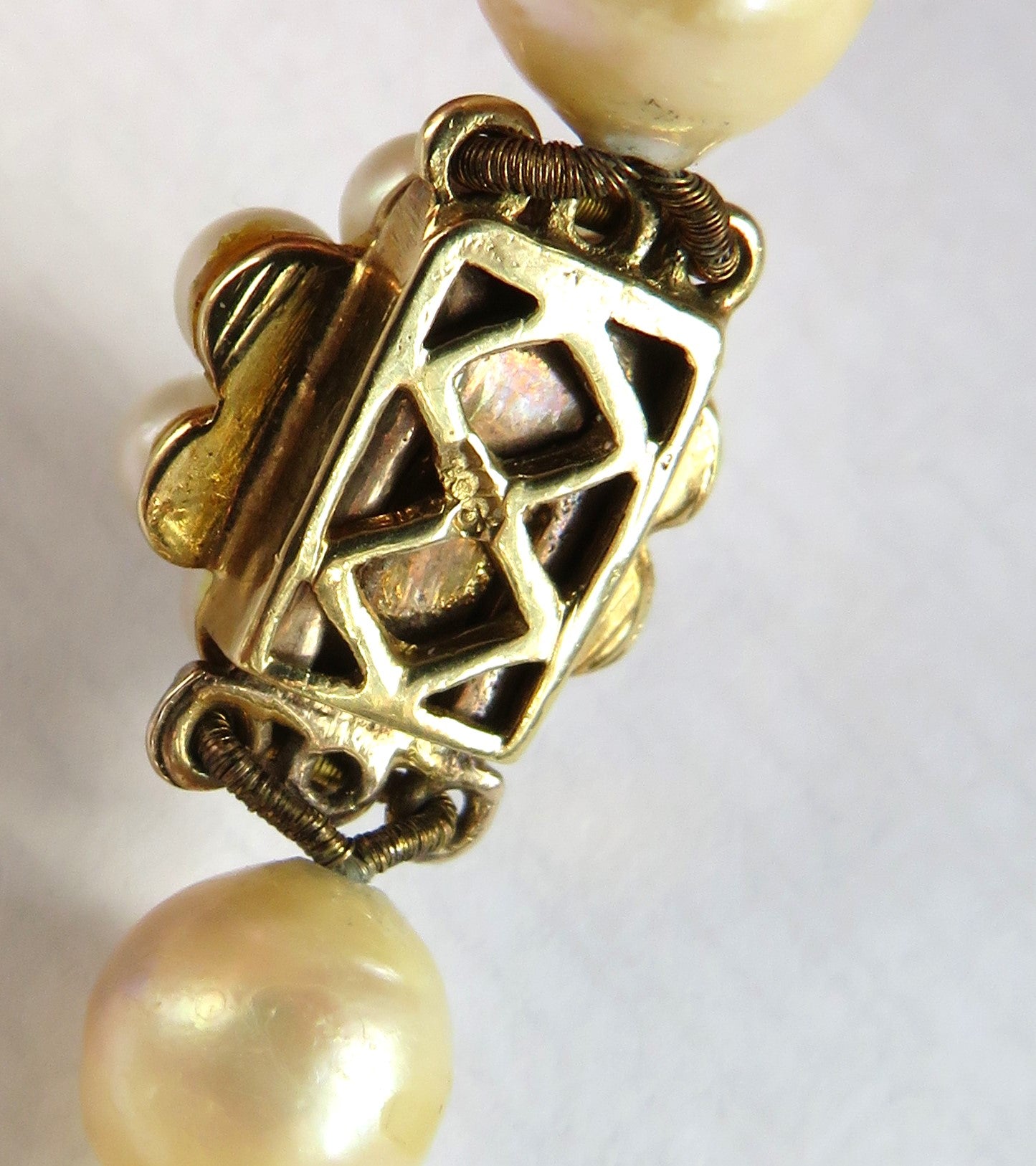 Vintage Ladies Pearl With 9ct Gold, Seed Pearl & Malachite Clasp